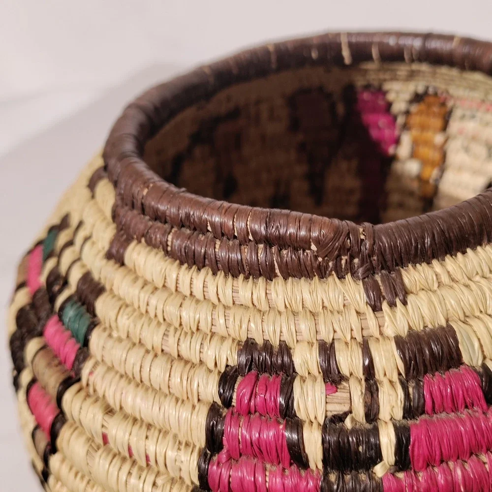 Hopi Style‎ Coiled Woven Basket Globular Olla Pink Brown Geometric 5.5